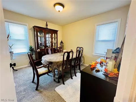 18613 Homeway Rd, Cleveland, OH 44135 photo 15