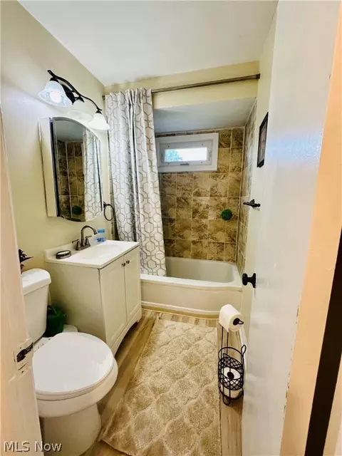 18613 Homeway Rd, Cleveland, OH 44135 photo 14