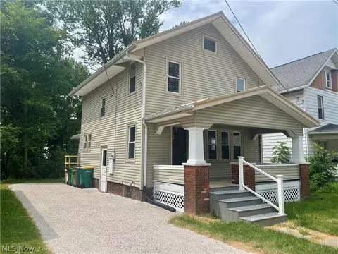 555 High St, Wooster, OH 44691