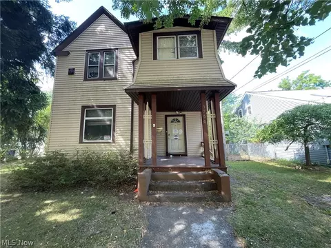 3756 Cress Rd, Cleveland, OH 44111