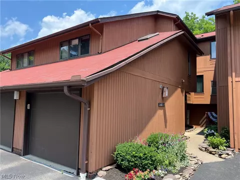 25064 Mill River Rd, Olmsted Falls, OH 44138