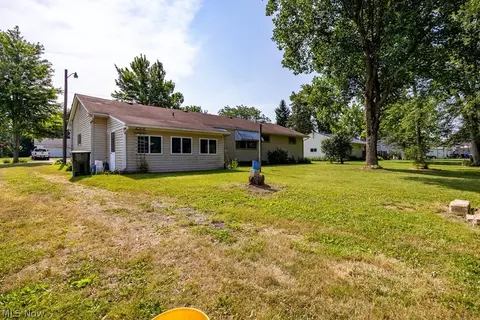 Exterior - 315 West St, Lagrange, OH 44050 photo 4 of 9