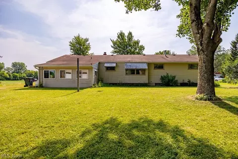 Exterior - 315 West St, Lagrange, OH 44050 photo 5 of 9