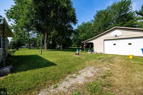 Exterior - 315 West St, Lagrange, OH 44050 photo 3 of 9