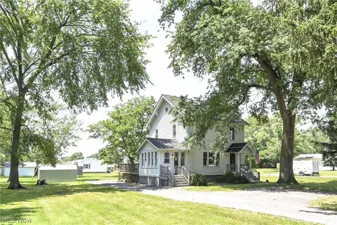 7636 York Rd, Parma, OH 44130