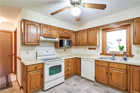 6518 Hiram Ave, Ashtabula, OH 44004 photo 7