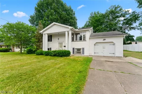 1775 Lancaster Dr, Youngstown, OH 44511