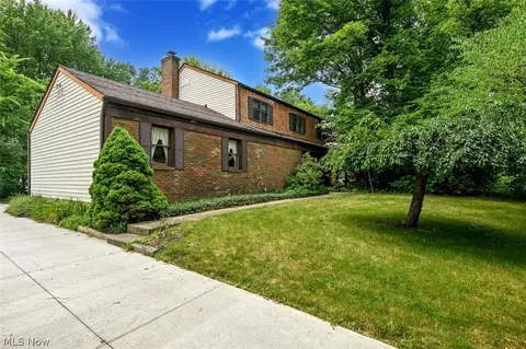 758 Inverness Rd, Akron, OH 44313