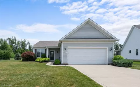 8357 Manor Gate Way, Mentor, OH 44060