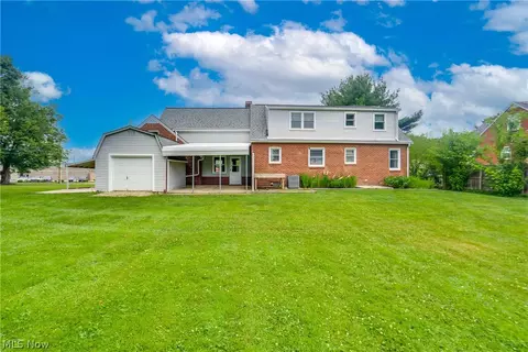 Exterior - 708 Grove St NE, Canton, OH 44721 photo 8 of 8