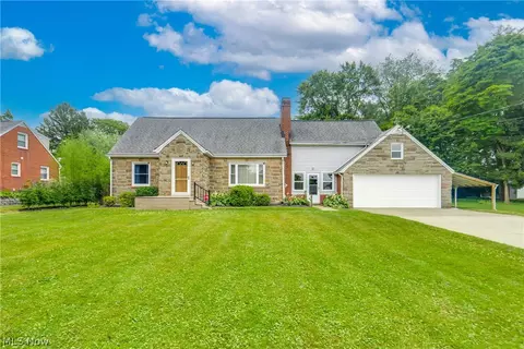 708 Grove St NE, Canton, OH 44721