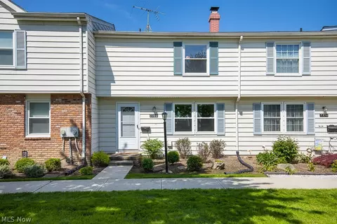 7396 Abby Ct, Mentor, OH 44060
