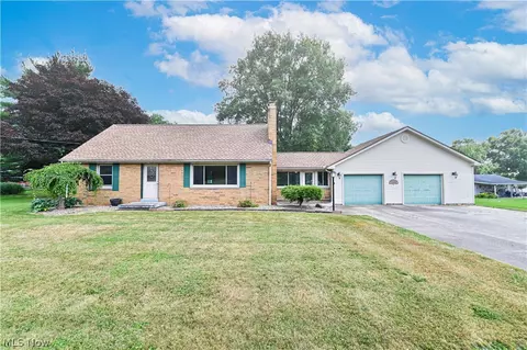 13870 Easton St NE, Alliance, OH 44601