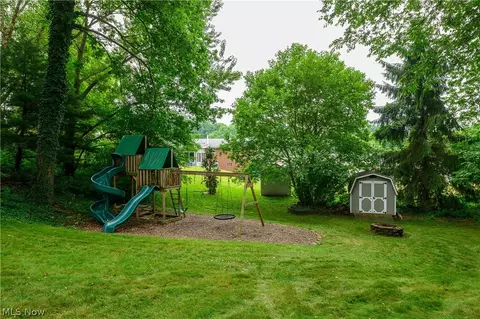 Exterior - 515 Overdale Ave NW, Canton, OH 44708 photo 9 of 9