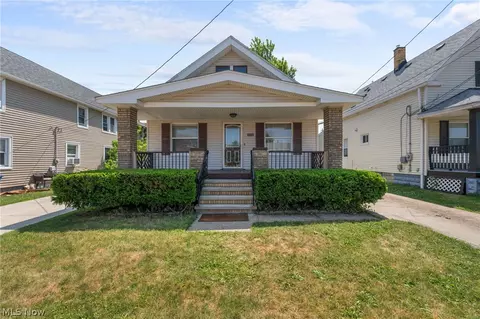 2065 Quail St, Lakewood, OH 44107