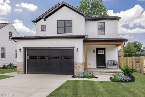 1204 Commonwealth Rd, Mayfield Heights, OH 44124