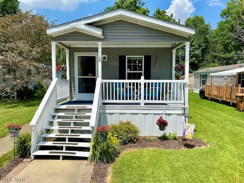 5974 Apt 36 Cleveland Rd, Wooster, OH 44691