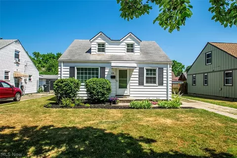 14708 Grapeland Ave, Cleveland, OH 44111