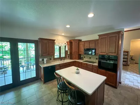 1783 Dummermuth Rd NW, Dover, OH 44622 photo 5