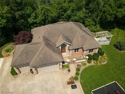 1783 Dummermuth Rd NW, Dover, OH 44622 photo 4