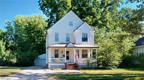 235 E Bridge St, Berea, OH 44017