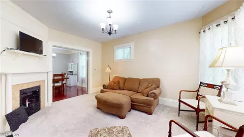 235 E Bridge St, Berea, OH 44017 photo 9