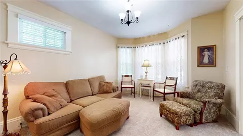 235 E Bridge St, Berea, OH 44017 photo 6