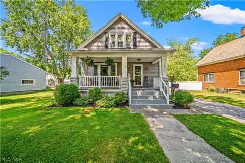 1031 Lyndon Ave, Ashtabula, OH 44004