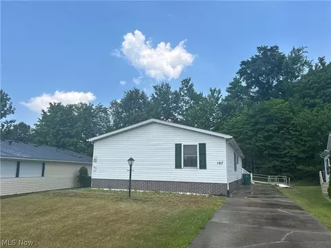187 Sunrise Ln, Hiram, OH 44234