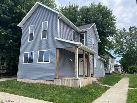 763 Moxahala Ave, Zanesville, OH 43701