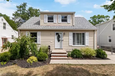 15474 Bowfin Blvd, Brook Park, OH 44142