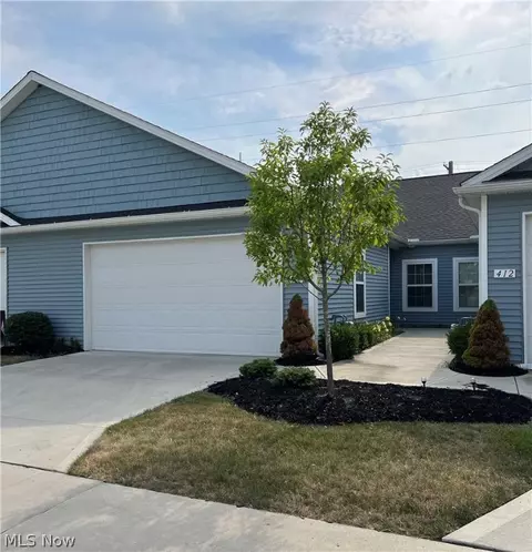 408 Deer Xing, Elyria, OH 44035 photo 1