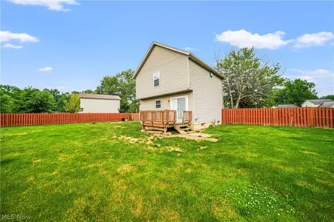 Exterior - 9576 Cloverleaf Rd, Windham, OH 44288 photo 3 of 6
