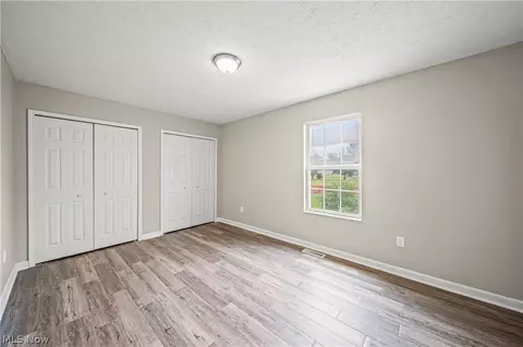 Bedroom - 9576 Cloverleaf Rd, Windham, OH 44288 photo 1 of 6