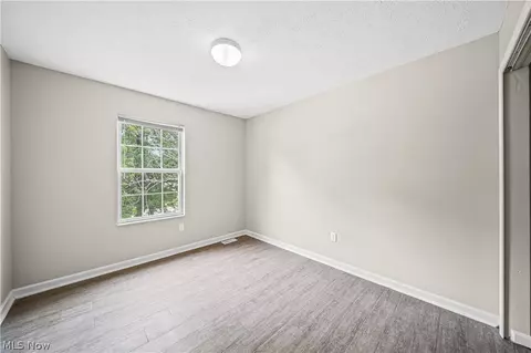 Bedroom - 9576 Cloverleaf Rd, Windham, OH 44288 photo 5 of 6