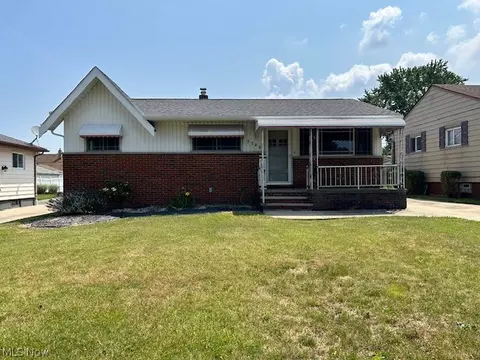 6455 Almont Dr, Brook Park, OH 44142
