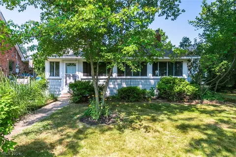 770 Chestnut Blvd, Willoughby, OH 44094