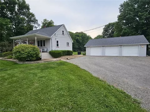 11486 Rapp Rd, New Middletown, OH 44442