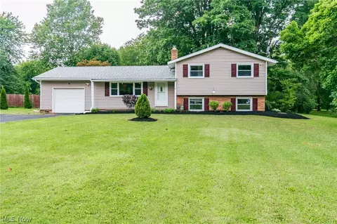 7620 Jennings Dr, Painesville, OH 44077
