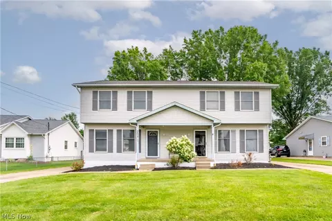 5610 Madrid Dr, Austintown, OH 44515