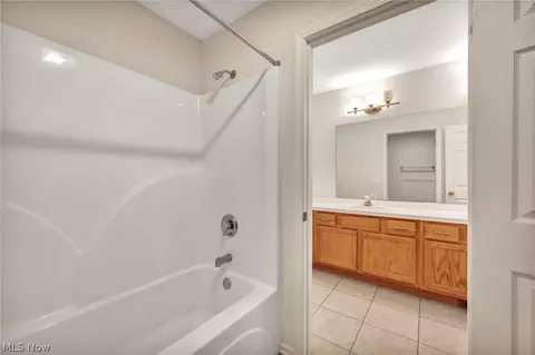 7510 Pinecrest Ln, Solon, OH 44139 photo 29