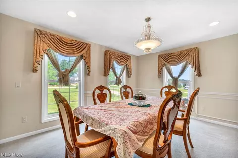 7510 Pinecrest Ln, Solon, OH 44139 photo 11
