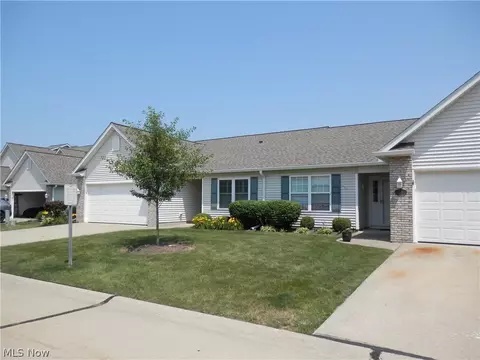 1272 Hidden Harbor Dr, Fairport Harbor, OH 44077