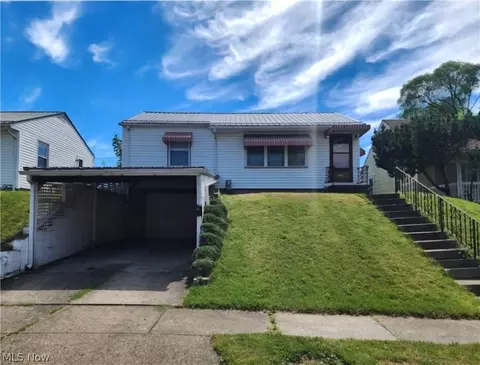 328 S 10th St, Coshocton, OH 43812