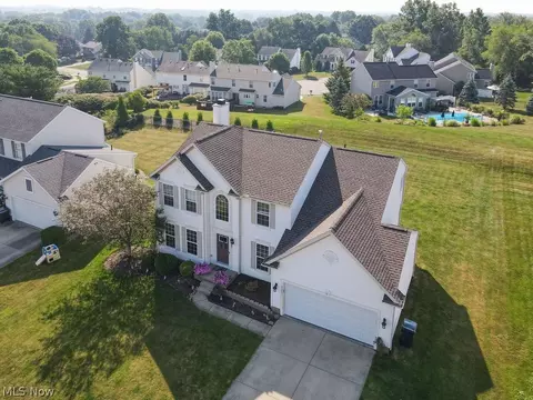 6762 Birchbark Ave NE, Canton, OH 44721 photo 4