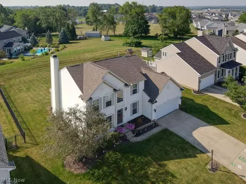 6762 Birchbark Ave NE, Canton, OH 44721 photo 5