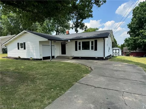 1813 Lynn Dr, Orrville, OH 44667