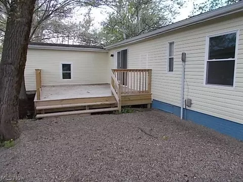 Exterior - 513 Arabian Ct, Lagrange, OH 44050 photo 3 of 7