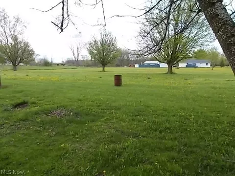 Exterior - 513 Arabian Ct, Lagrange, OH 44050 photo 6 of 7