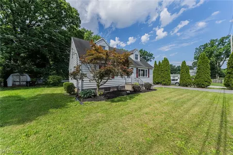 9688 E River Rd, Elyria, OH 44035 photo 4